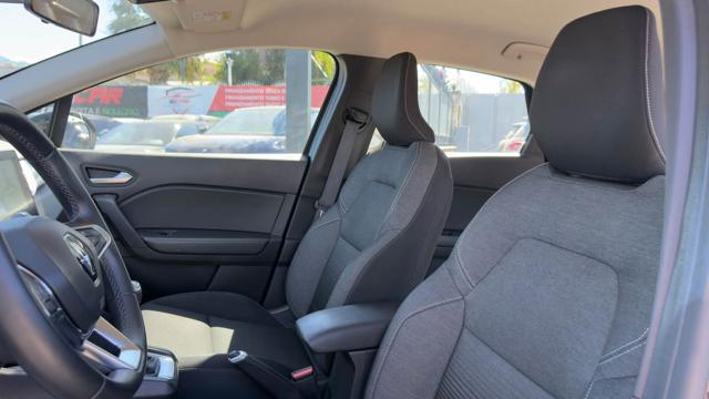 RENAULT Captur usata, con Bracciolo