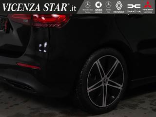 MERCEDES-BENZ B 180 usata, con Alzacristalli elettrici