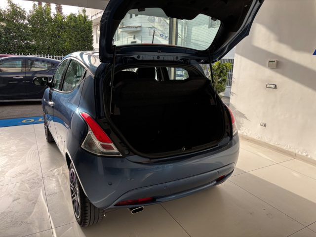 LANCIA Ypsilon usata, con Vivavoce