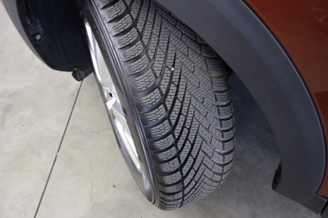 PEUGEOT 5008 usata, con Sedile posteriore sdoppiato