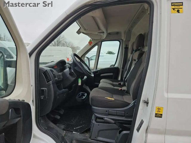 PEUGEOT Boxer usata, con Park Distance Control