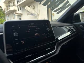 VOLKSWAGEN T-Roc usata, con Isofix