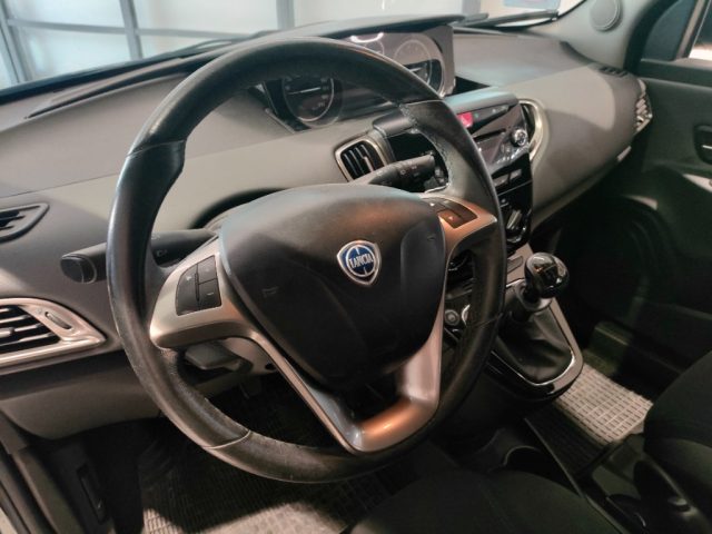 LANCIA Ypsilon usata, con Airbag testa