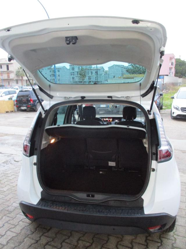 RENAULT Scenic usata, con Chiusura centralizzata