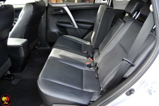 TOYOTA RAV 4 MY23 usata, con Regolazione elettrica sedili