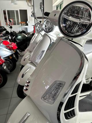 VESPA GTS 300 Super usata 1