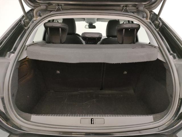 OPEL Corsa usata, con Sedile posteriore sdoppiato