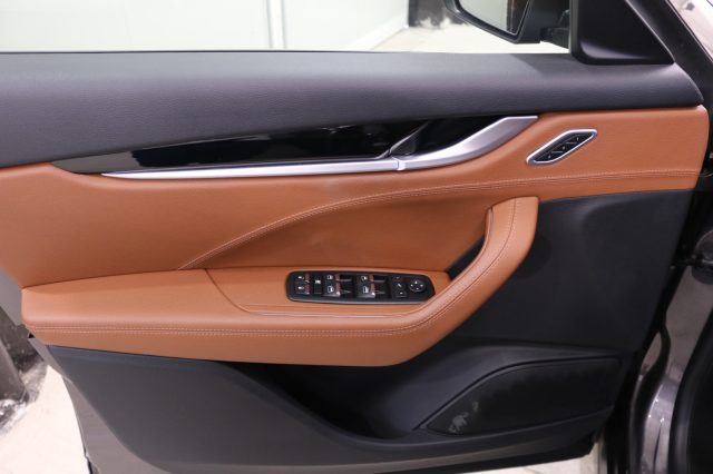 MASERATI Levante usata, con Bracciolo