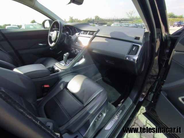 JAGUAR E-Pace usata 29