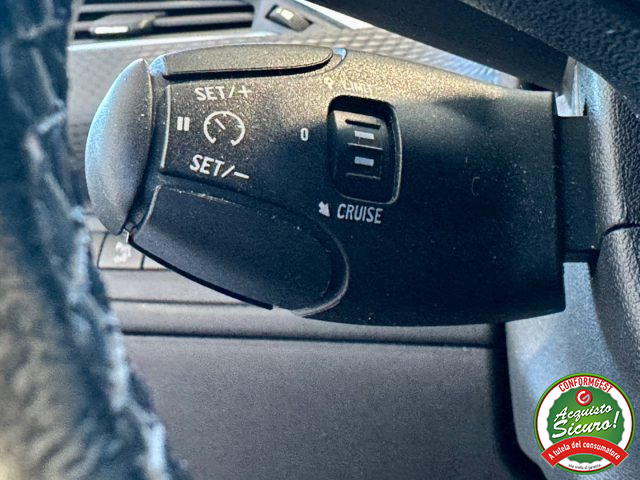 PEUGEOT 2008 usata, con Volante in pelle