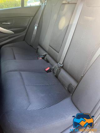 BMW 320 usata, con Bluetooth
