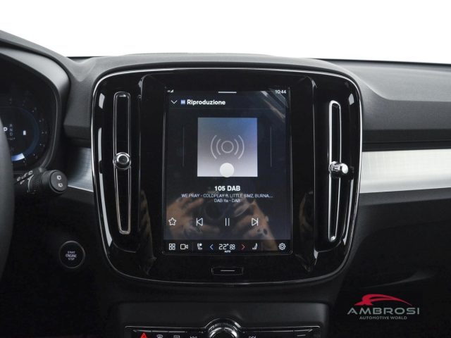 VOLVO XC40 usata 12