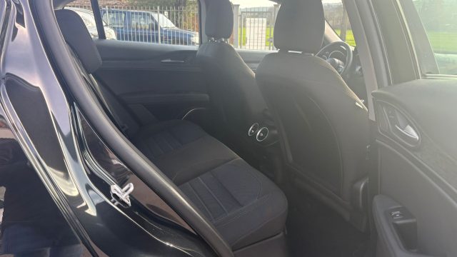 ALFA ROMEO Stelvio usata, con Autoradio digitale