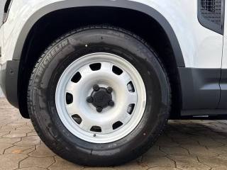 LAND ROVER Defender usata, con Antifurto