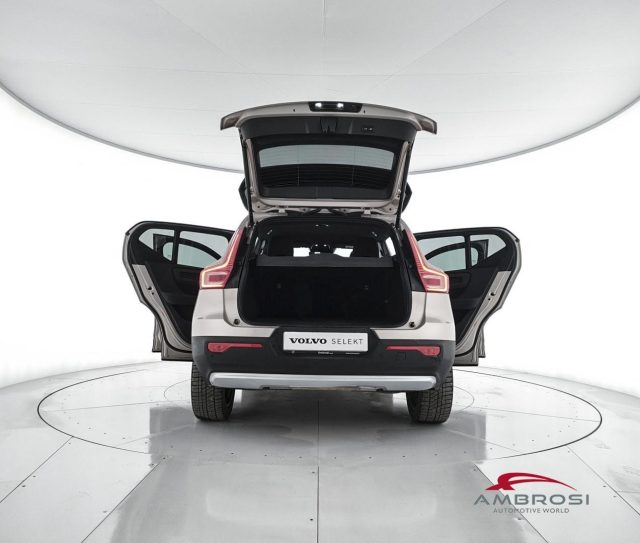VOLVO XC40 usata 6