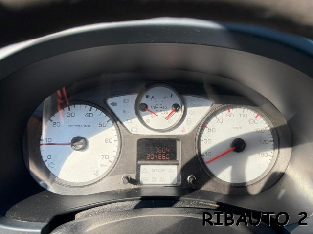 PEUGEOT Partner usata, con Autoradio
