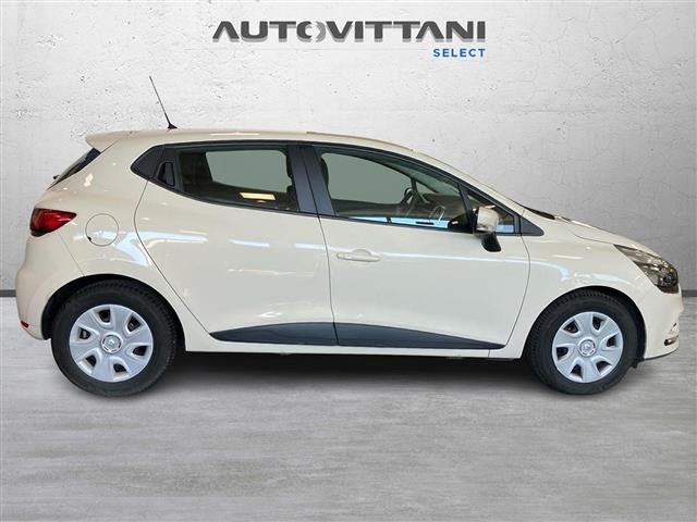 RENAULT Clio usata 4
