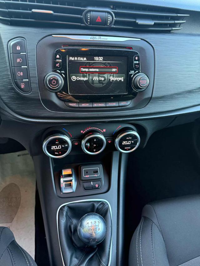 ALFA ROMEO Giulietta usata, con Autoradio