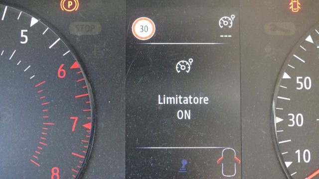 RENAULT Clio usata 98