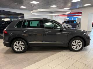 VOLKSWAGEN Tiguan usata, con Servosterzo