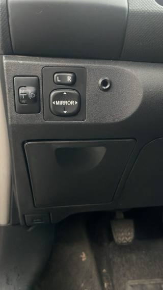 TOYOTA Yaris usata, con Servosterzo