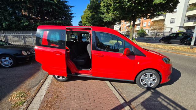 FORD Tourneo Courier usata, con Climatizzatore