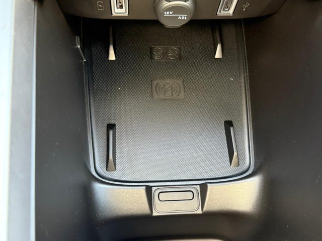 JEEP Avenger usata, con Volante in pelle