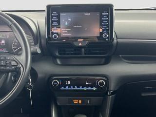 TOYOTA Yaris usata 14