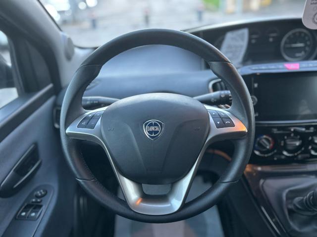 LANCIA Ypsilon usata, con ESP