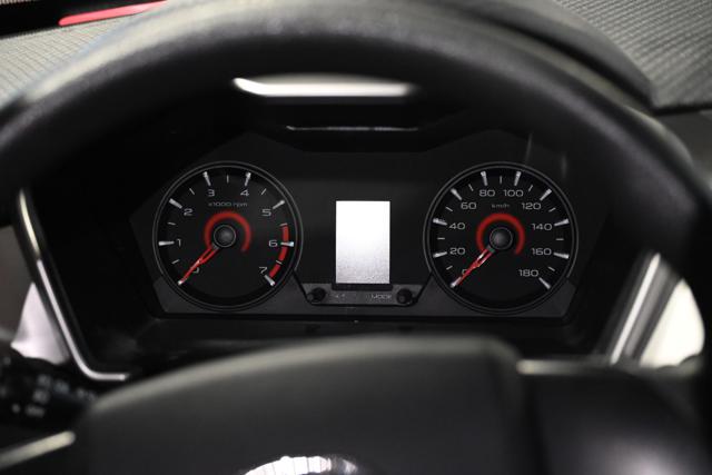 MAHINDRA KUV100 usata, con Servosterzo