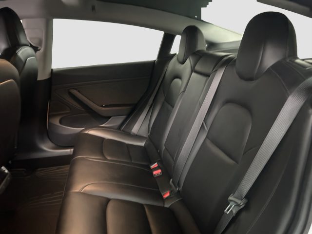 TESLA Model 3 usata 9