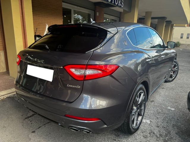 MASERATI Levante usata, con Fari Xenon