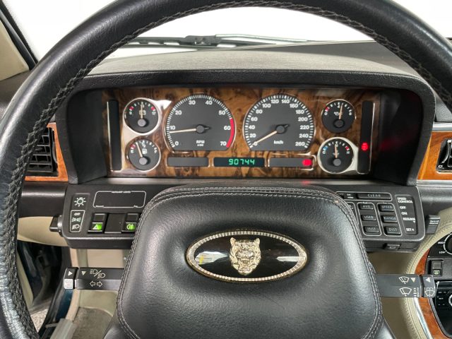 JAGUAR Sovereign usata 33