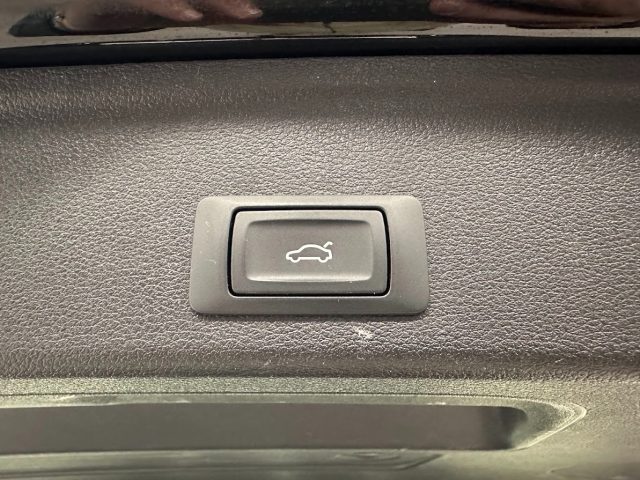 AUDI A4 usata, con Sensore di luce
