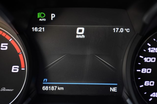 ALFA ROMEO Stelvio usata, con Climatizzatore