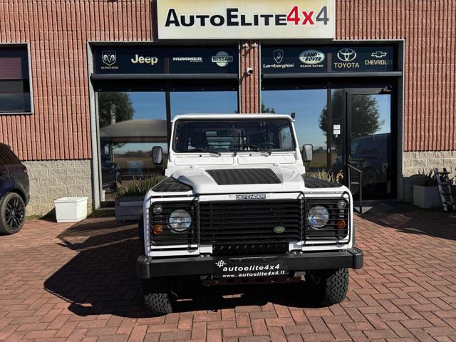 LAND ROVER Defender usata 6