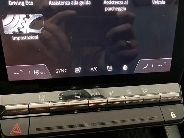 RENAULT Megane usata, con Sensori di parcheggio posteriori