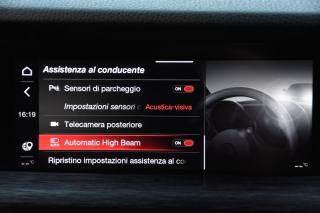 ALFA ROMEO Stelvio usata, con Portellone posteriore elettrico