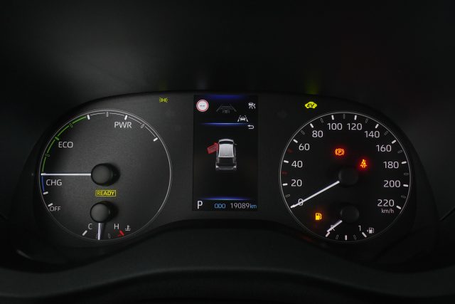 TOYOTA Yaris usata 6