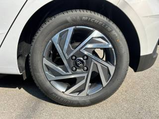 HYUNDAI i20 usata, con Controllo elettronico della corsia