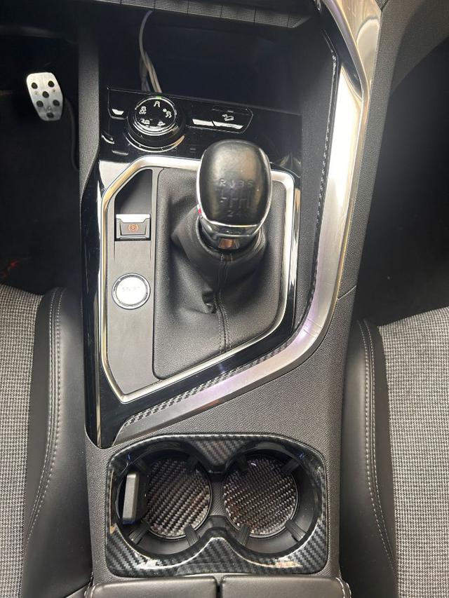 PEUGEOT 3008 usata, con Touch screen