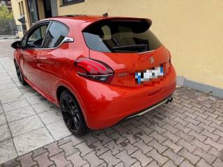 PEUGEOT 208 usata, con Autoradio