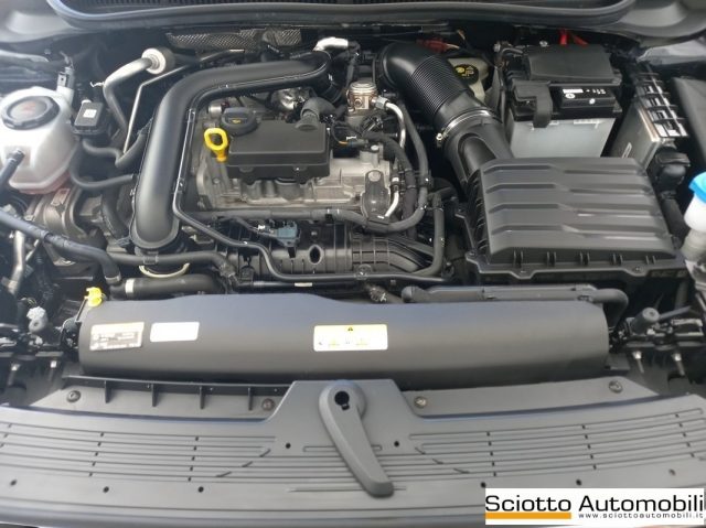 VOLKSWAGEN Taigo usata, con Autoradio digitale
