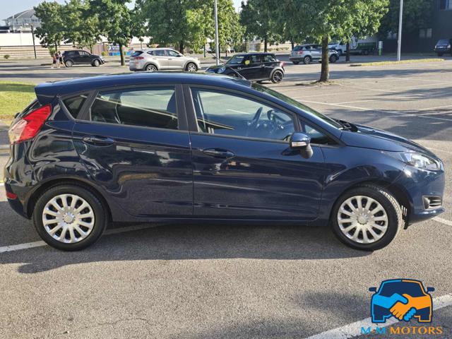FORD Fiesta usata, con Autoradio