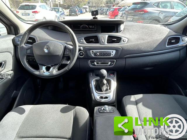 RENAULT Scenic usata, con Park Distance Control