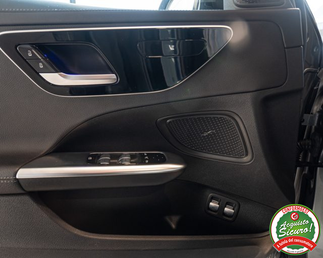 MERCEDES-BENZ C 300 usata, con USB