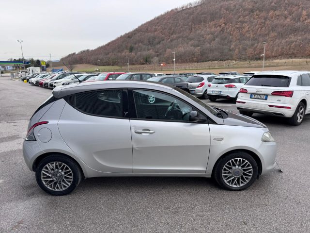 LANCIA Ypsilon usata, con Controllo trazione