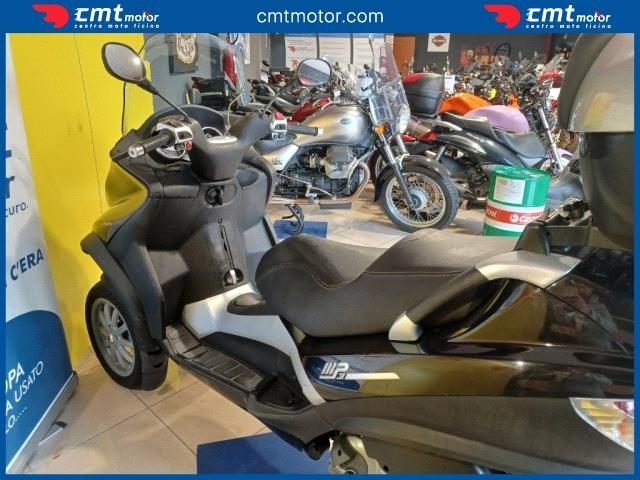 PIAGGIO MP3 usata 8