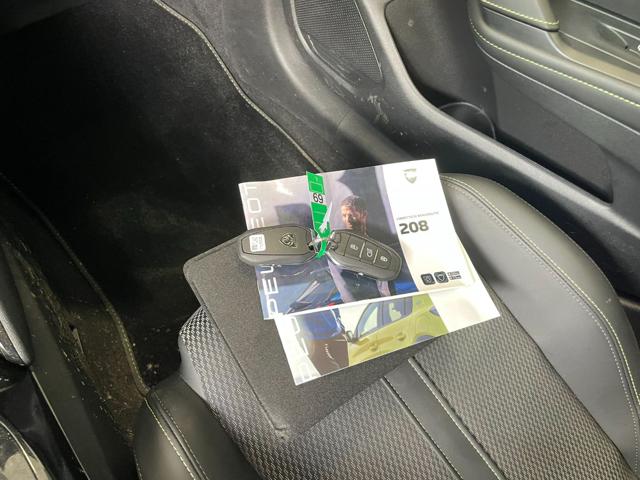 PEUGEOT 208 usata, con Touch screen