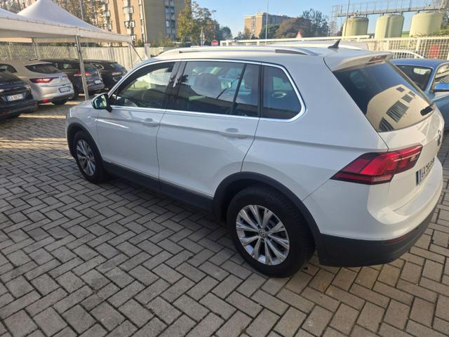 VOLKSWAGEN Tiguan usata, con Autoradio